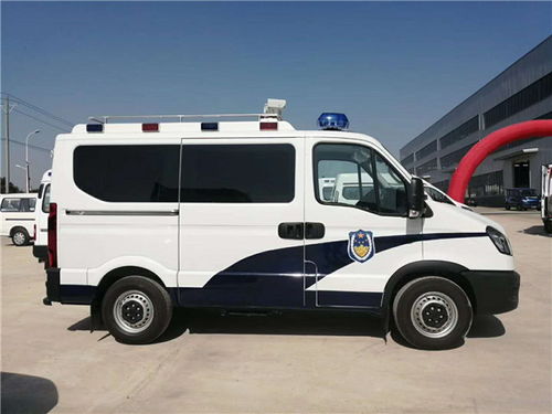 應(yīng)急指揮車 關(guān)鍵救援節(jié)點(diǎn)與移動(dòng)指揮中心